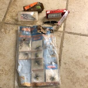 Vintage fishing lures/flies -orig. pkg Bill Lewis Rápala Jointed & Bomber Lure
